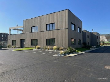logistics - Activités / Bureaux À Louer - featured