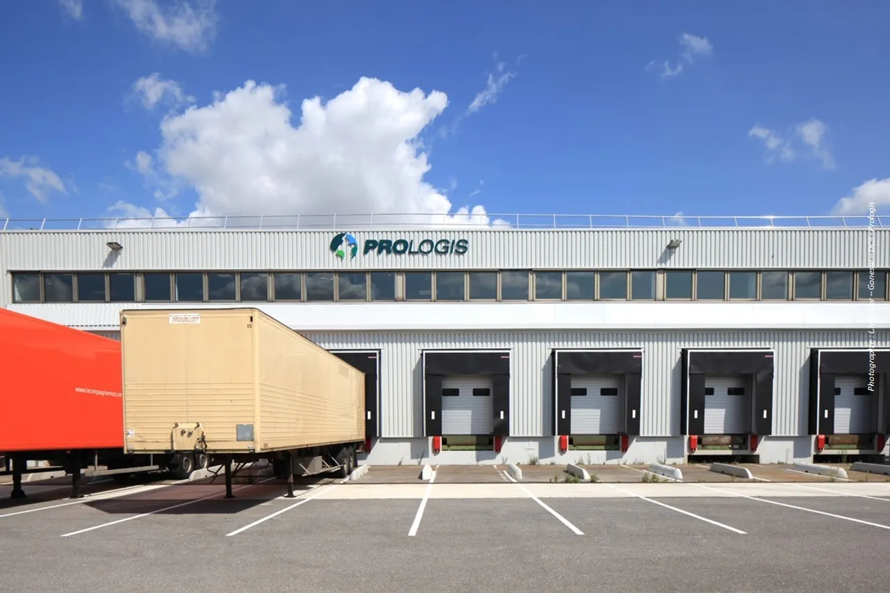 logistics - Logistics Warehouse For Rent - gallery - 6