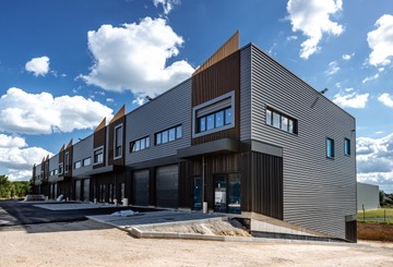 logistics - Light Industrial Premises / Offices For Rent - featured