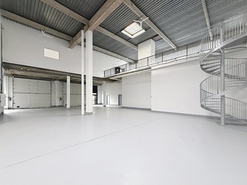 logistics - Light Industrial Premises / Offices For Rent - featured