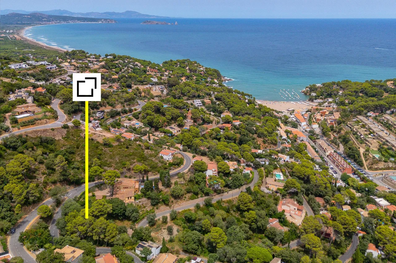 living - 1,045m² plot for sale in Sa Riera, Costa Brava - gallery - 8
