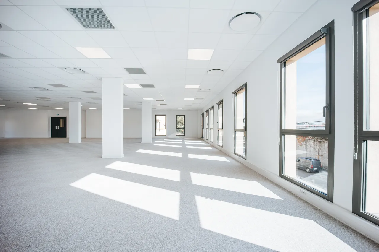 office - Offices For Sale - gallery - 4