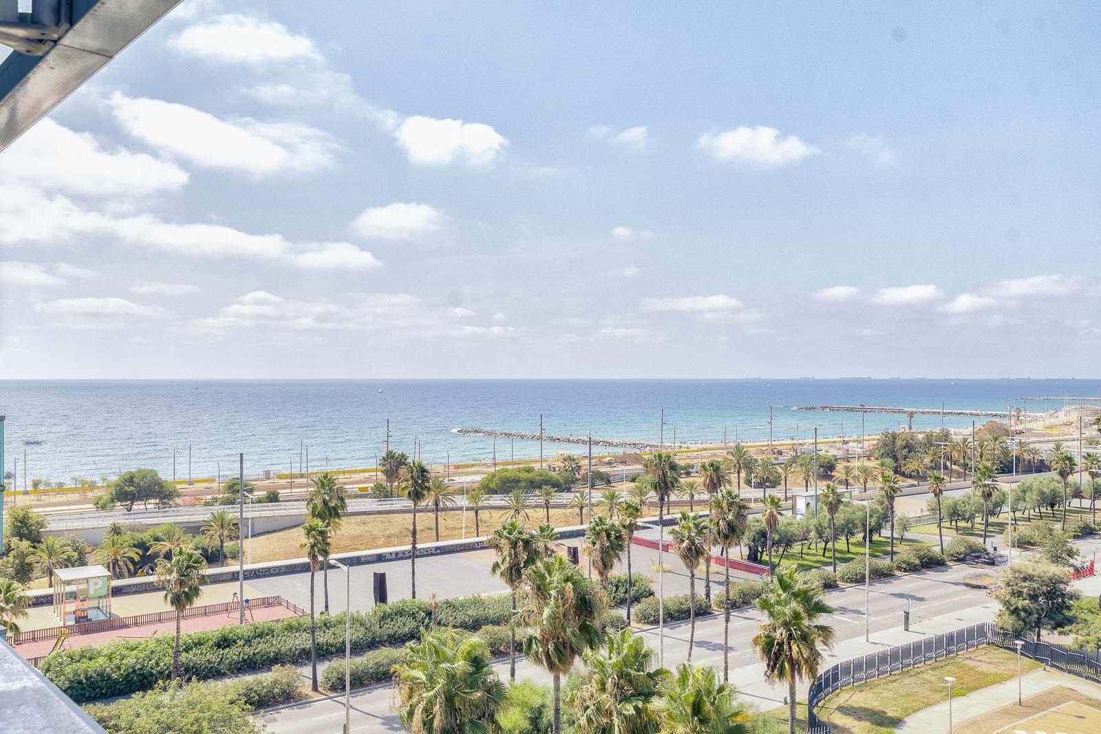 living - Piso de 121m² con 67m² terraza en venta en Diagonal Mar - gallery - 3