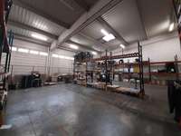 logistics - Activités / Bureaux À Louer - gallery thumbnail - 1