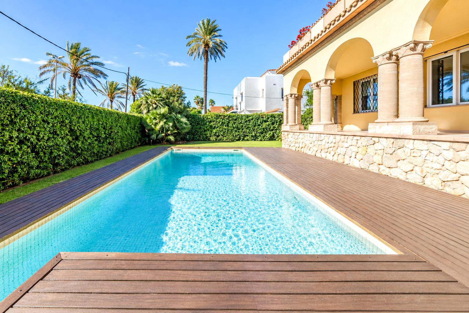 living - 618m² house / villa for sale in Terramar, Barcelona - gallery thumbnail - 7