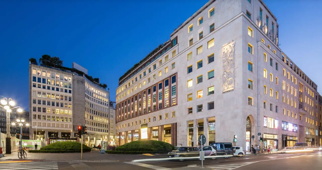 office - Piazza San Babila 1-3 - Office - Dils - gallery - 5