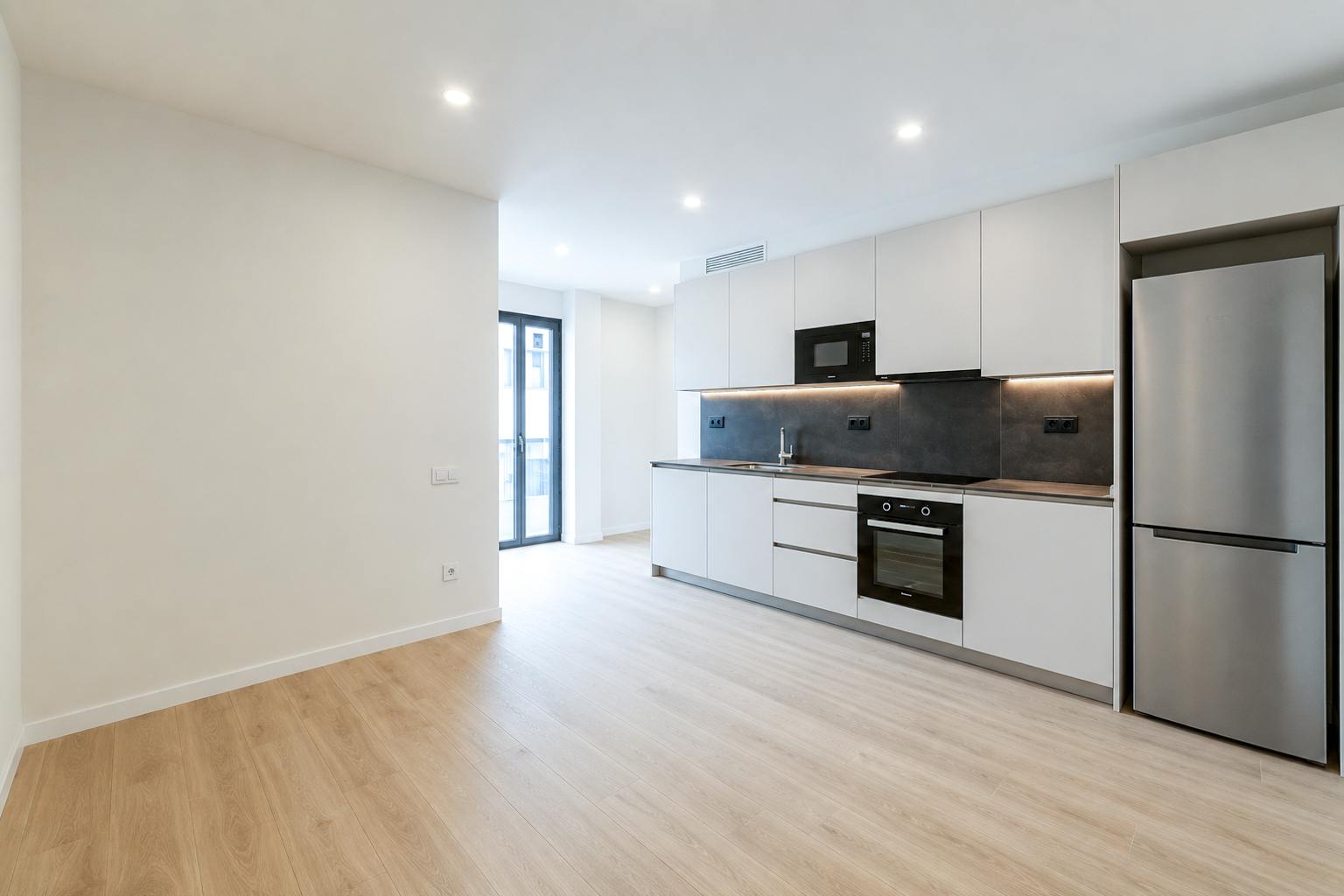 living - Sant Antoni Apartments - gallery thumbnail - 9