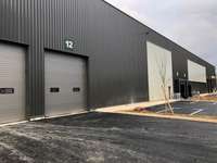logistics - Activités / Bureaux À Louer - gallery thumbnail - 2