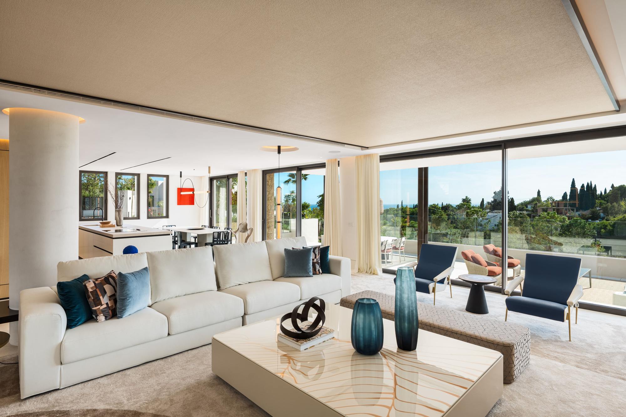 living - 848m² house / villa with 392m² terrace for sale in Golden Mile - gallery thumbnail - 4