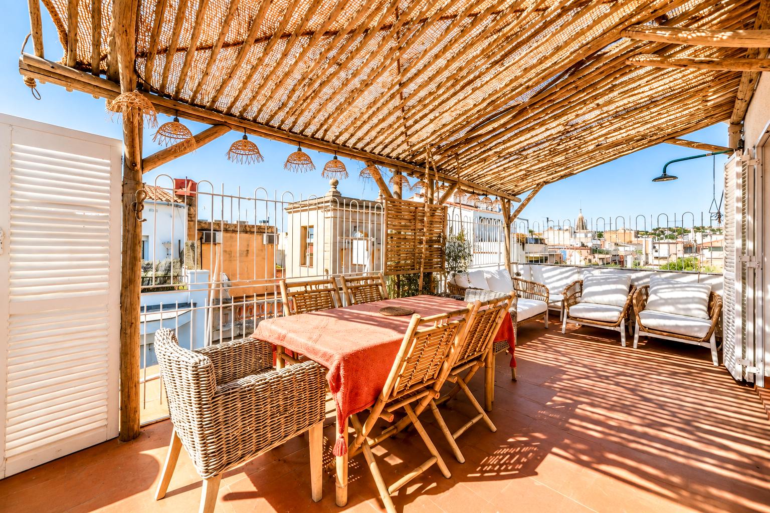 living - Ático de 96m² con 36m² terraza en venta en Sitges Town - gallery thumbnail - 7