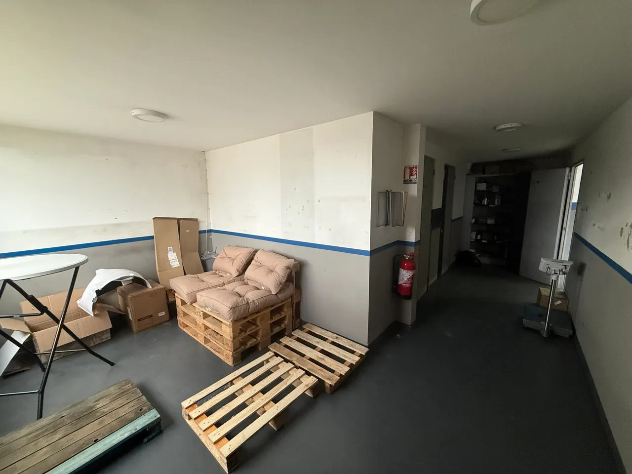logistics - Activités / Bureaux À Vendre - gallery - 9