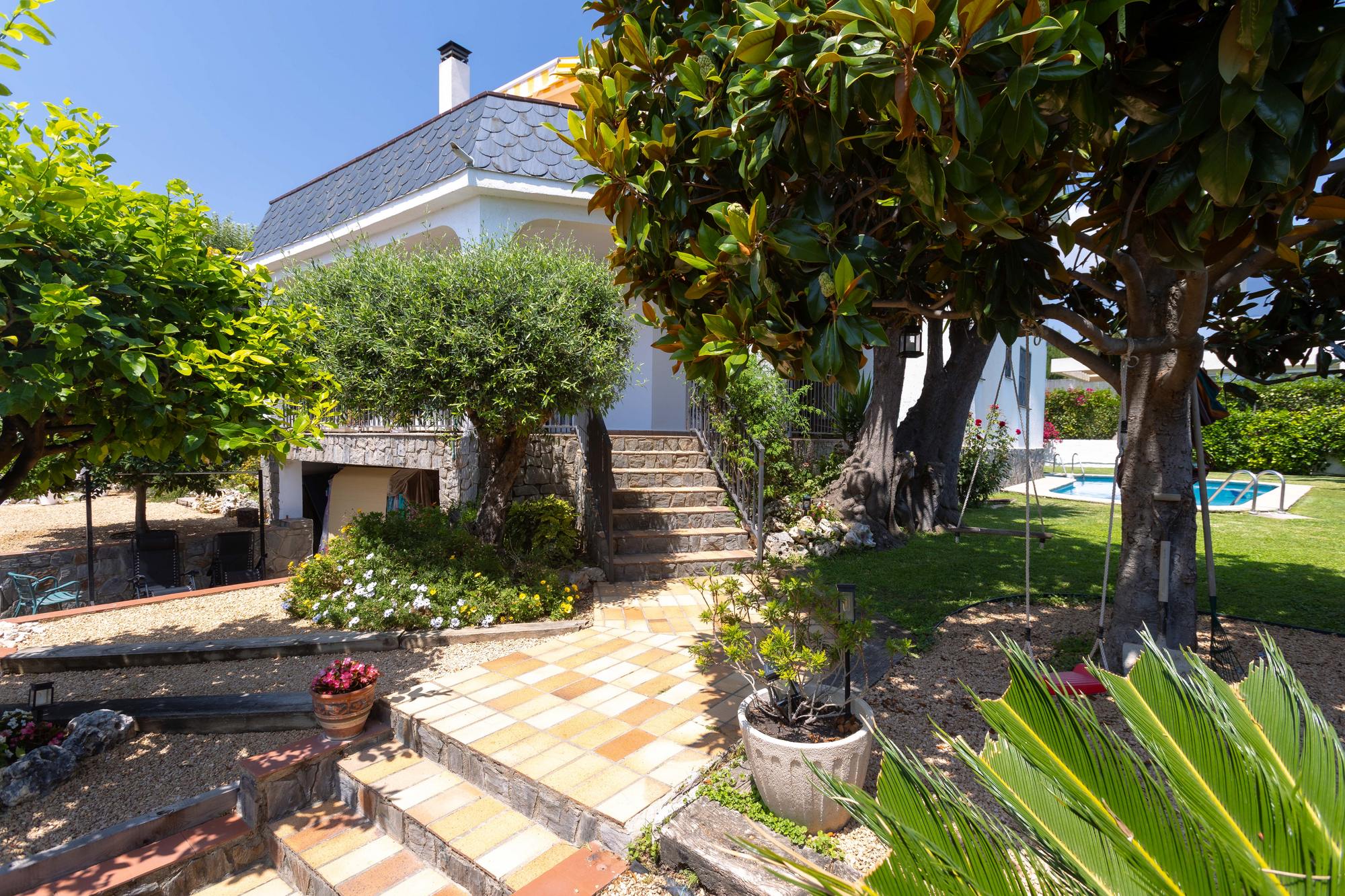 living - 376m² house / villa for sale in El Masnou, Barcelona - gallery thumbnail - 7