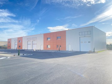 logistics - Light Industrial Premises / Offices For Rent - featured