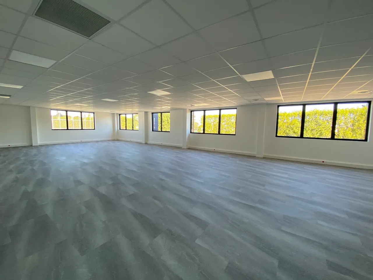 logistics - Activités / Bureaux À Louer - gallery - 5