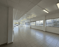 logistics - Local d’activités À Louer - gallery thumbnail - 1