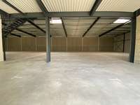 logistics - Activités / Bureaux À Louer - gallery thumbnail - 2