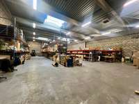 logistics - Activités / Bureaux À Louer - gallery thumbnail - 1