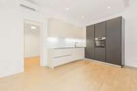 living - Piso de 100m² en venta en El Born, Barcelona - gallery thumbnail - 9