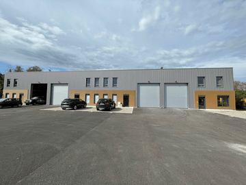 logistics - Activités / Bureaux À Louer - featured