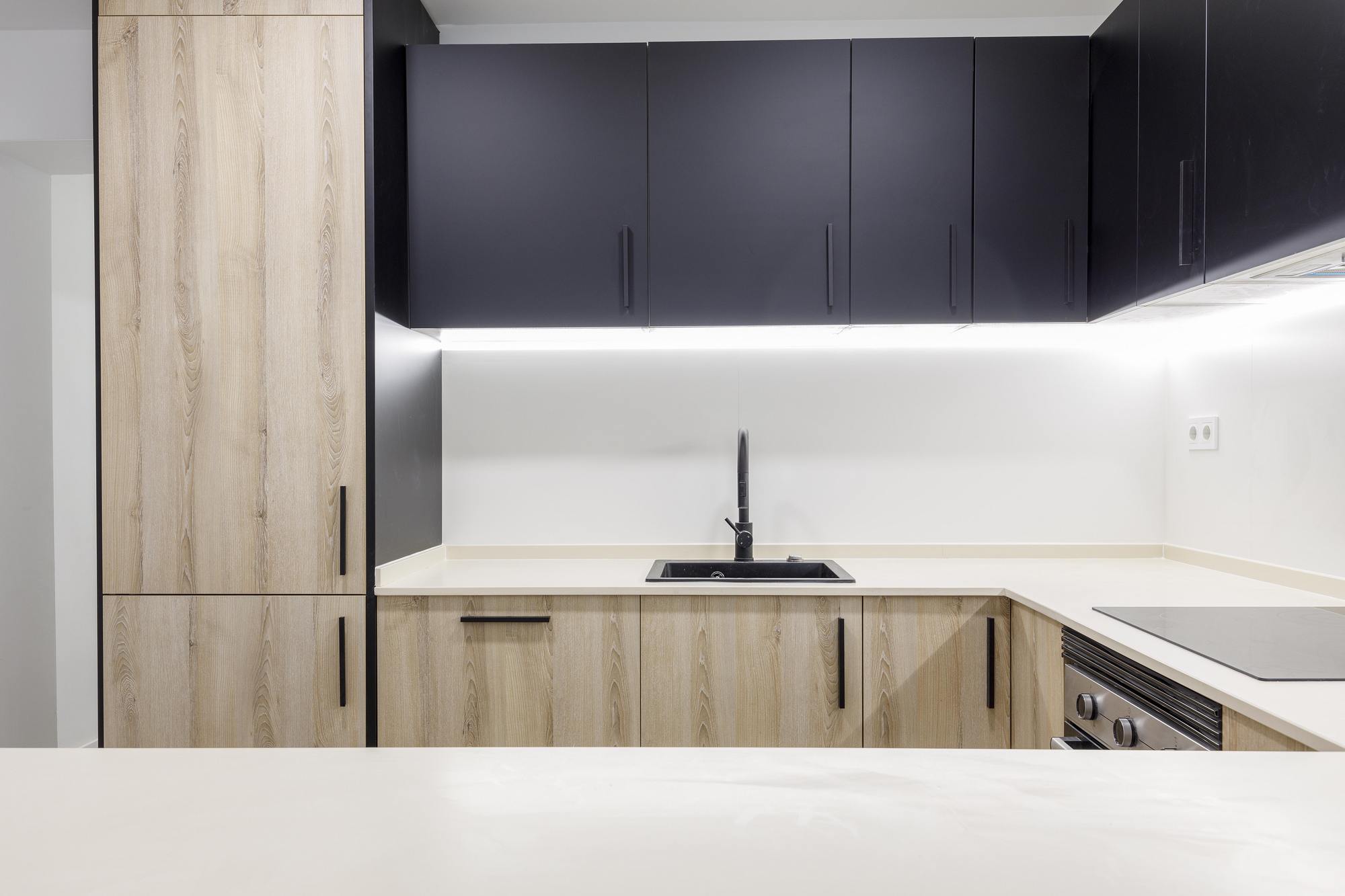 living - 95m² apartment with 7m² terrace for rent in Palacio de Congresos - gallery thumbnail - 6
