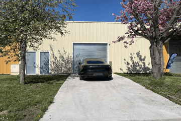 logistics - Light Industrial Premises / Offices For Rent - featured