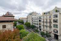 living - Piso de 342m² en venta en Almagro, Madrid - gallery thumbnail - 7