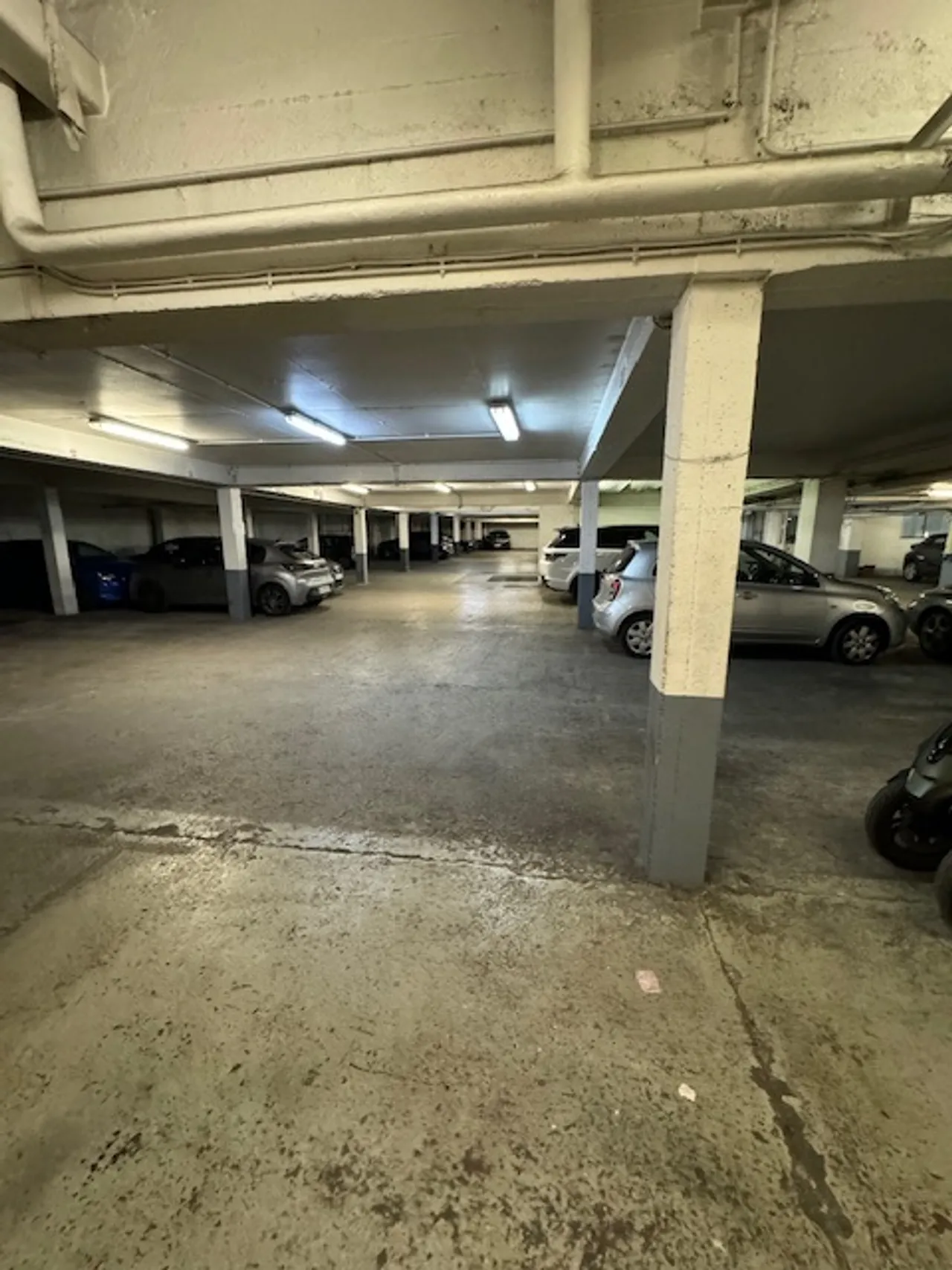 logistics - Activités / Bureaux À Louer - À Vendre - gallery - 2
