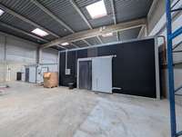 logistics - Entrepôt / Bureaux À Vendre - gallery thumbnail - 2