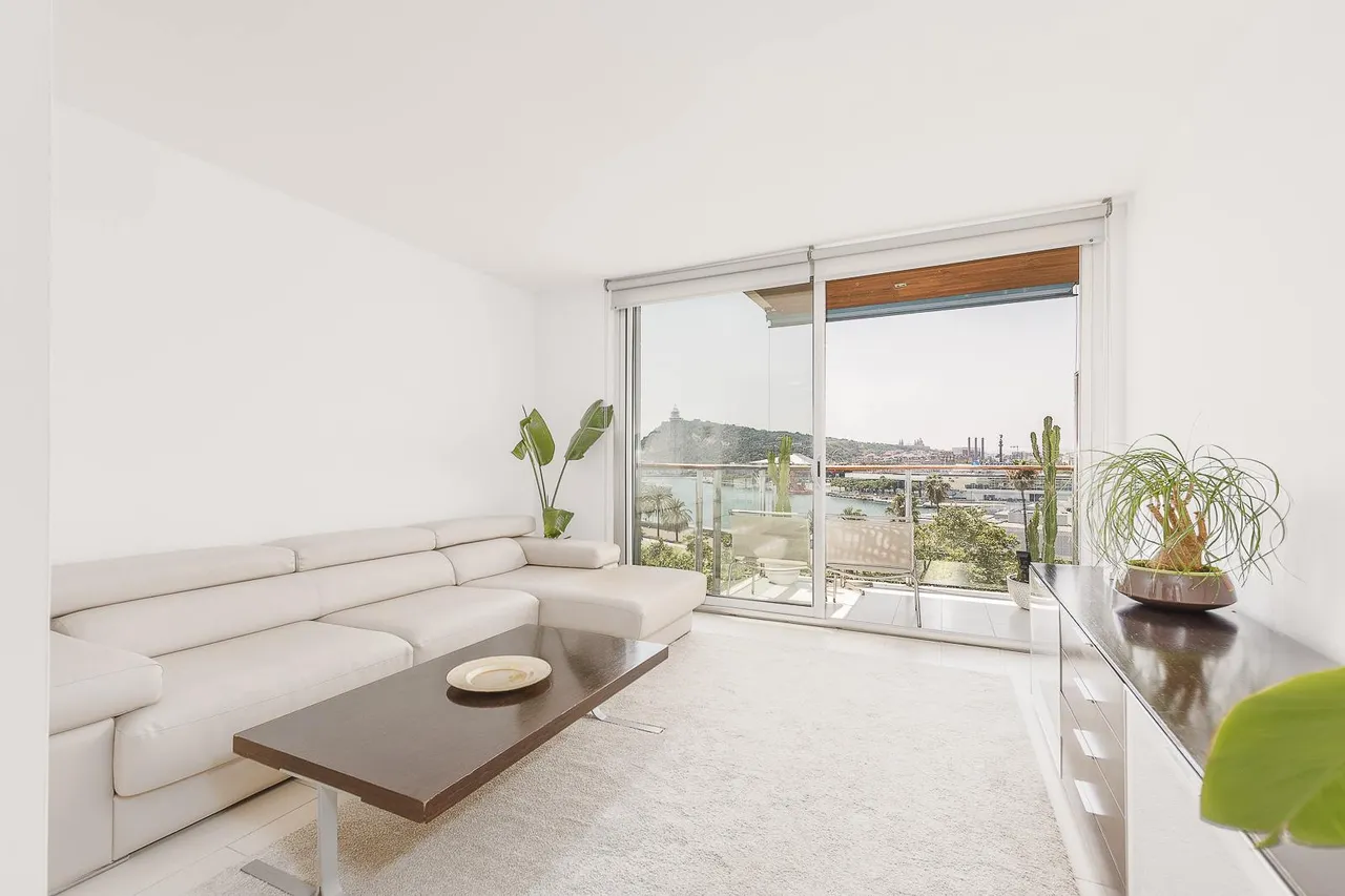 living - 53m² penthouse with 28m² terrace for sale in Barceloneta - gallery - 2